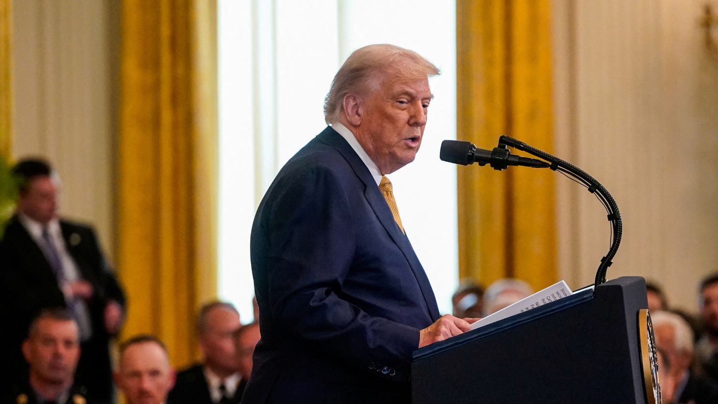 Трамп зробив різку заяву щодо розмов із Путіним — що сказав - 290x160