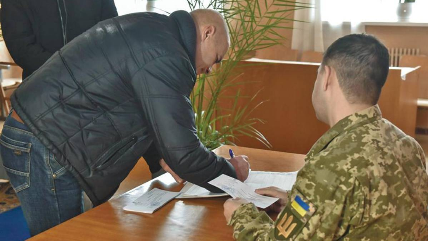На Львівщині чоловік проігнорував повістку — суд його покарав - 290x160