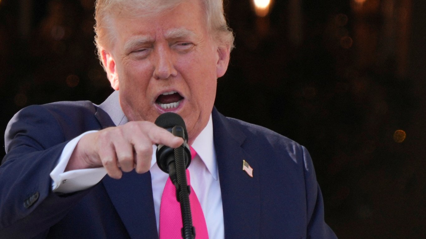 У Держдепі заявили, що РФ помилилась щодо терплячості Трампа - 290x160